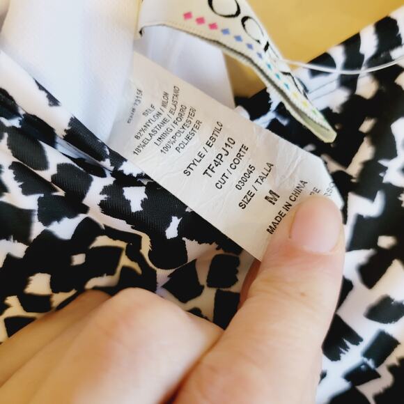 24th & Ocean rushed swimsuit NWOT - Picture 4 of 5